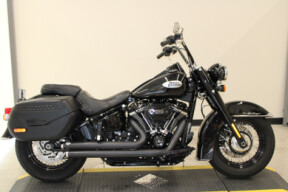 2021 Harley-Davidson Heritage Classic 114 Cruiser FLHCS thumb 2