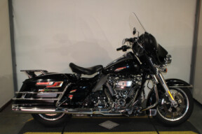 2022 Harley-Davidson Police Electra Glide Grand American Touring thumb 2