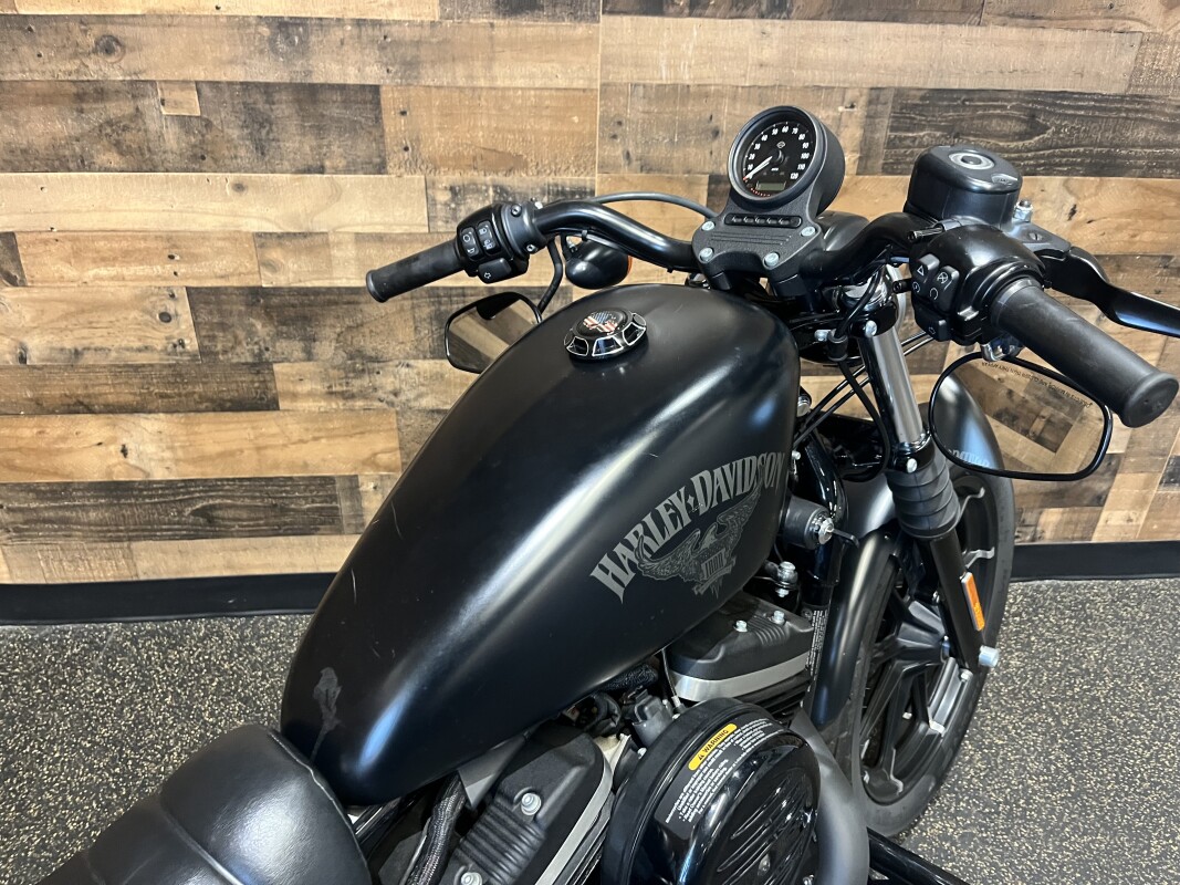 2018 Harley-Davidson Iron 883 Black Denim XL883N - Photo 4