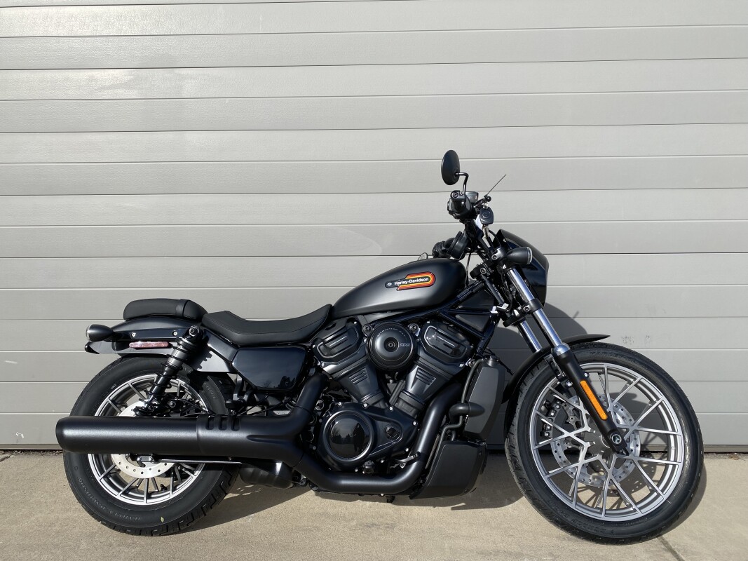 2025 Harley-Davidson<sup>®</sup> Nightster® Special Black Denim