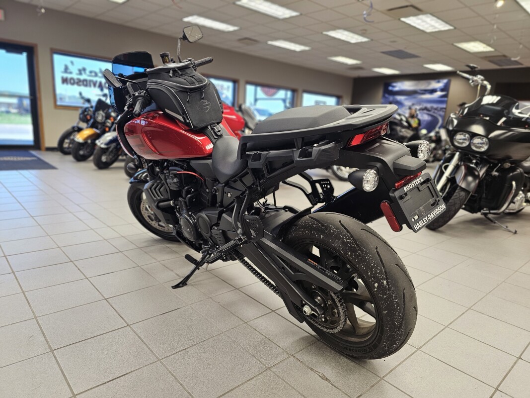 RA1250ST 2025 Pan America 1250 ST - Photo 6