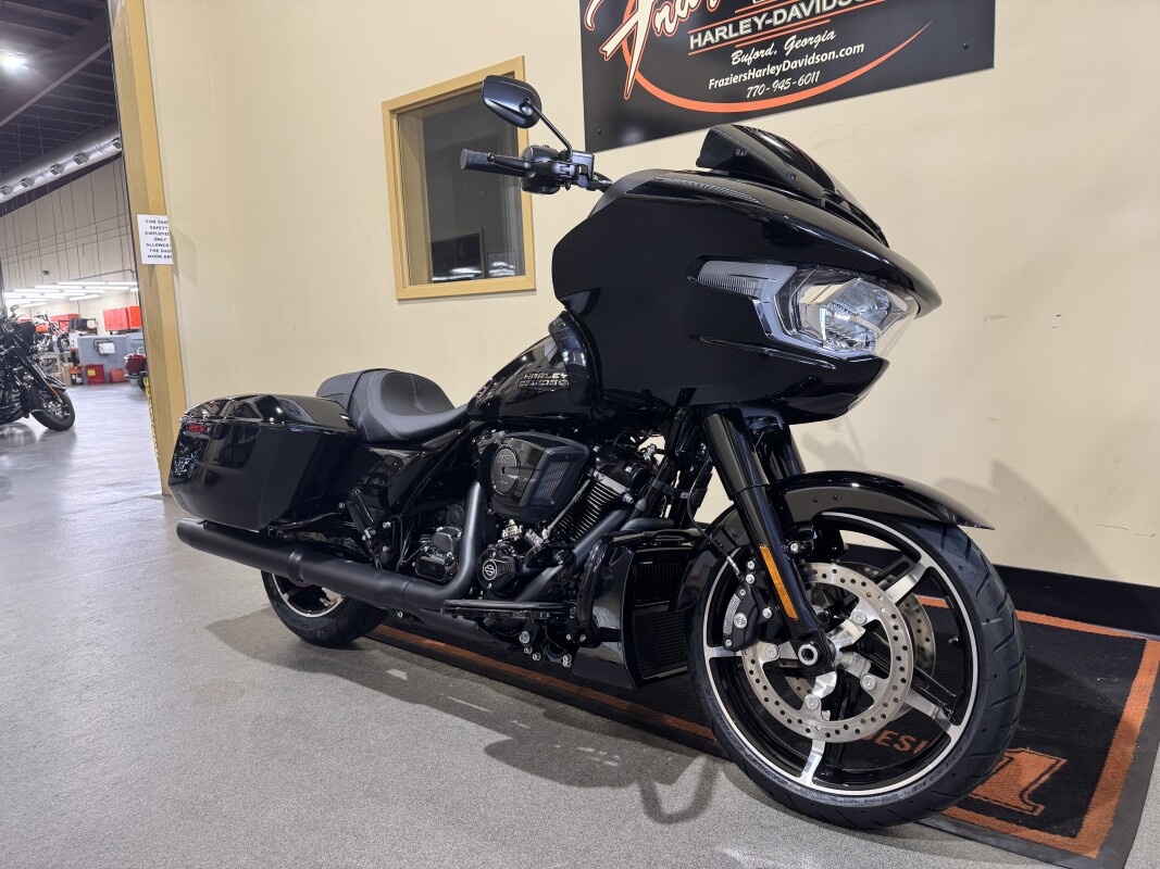 FLTRX 2025 Road Glide - Photo 2
