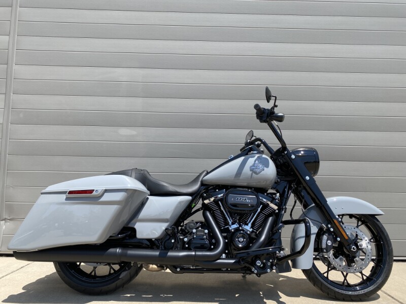 2025 Harley-Davidson<sup>®</sup> Road King® Special