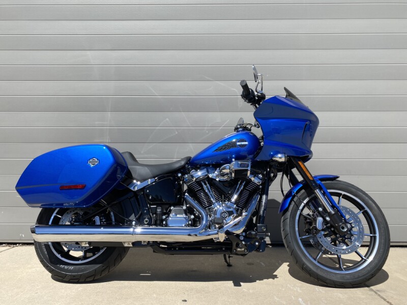 2025 Harley-Davidson<sup>®</sup> Low Rider® ST Blue Burst