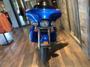 Harley-Davidson® Electra Glide® Ultra Classic® 2007 FLHTCU U827-07 PAC BLUE PRL W/PINSTRIPE thumb 3