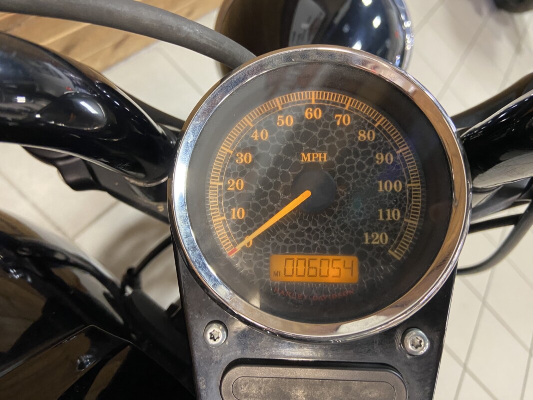 2012 Harley-Davidson Blackline Vivid Black FXS - Photo 6