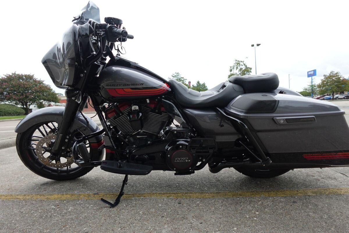 2020 Harley-Davidson CVO Street Glide FLHXSE - Photo 5
