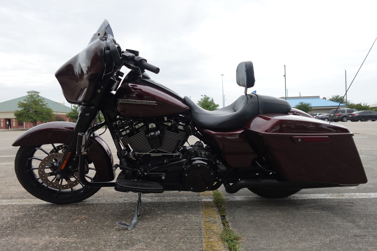 2018 Harley-Davidson Street Glide Special FLHXS - Photo 5