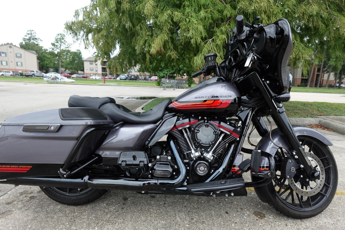high5・セミドライ 黒/オレンジ 2014 Harley-Davidson® CVO™ Road King® FLHRSE5 | The Woodlands