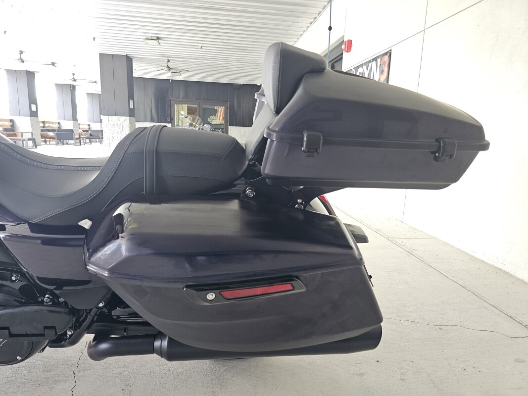 2025 Harley-Davidson Road Glide - Photo 10