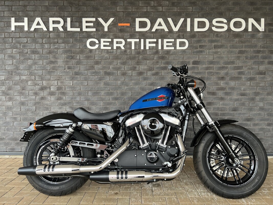 2024 Harley-Davidson® Low Rider® ST Vivid Black | Harley