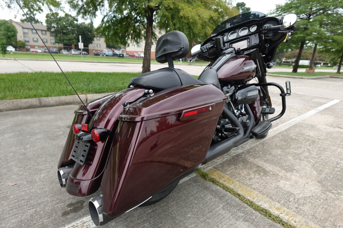2018 Harley-Davidson Street Glide Special FLHXS - Photo 9