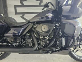 2025 Harley-Davidson<sup>®</sup> Road Glide® thumb 3