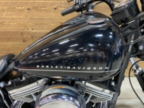 2012 Harley-Davidson® Blackline® Vivid Black FXS thumb 3