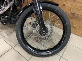 2012 Harley-Davidson® Blackline® Vivid Black FXS thumb 1