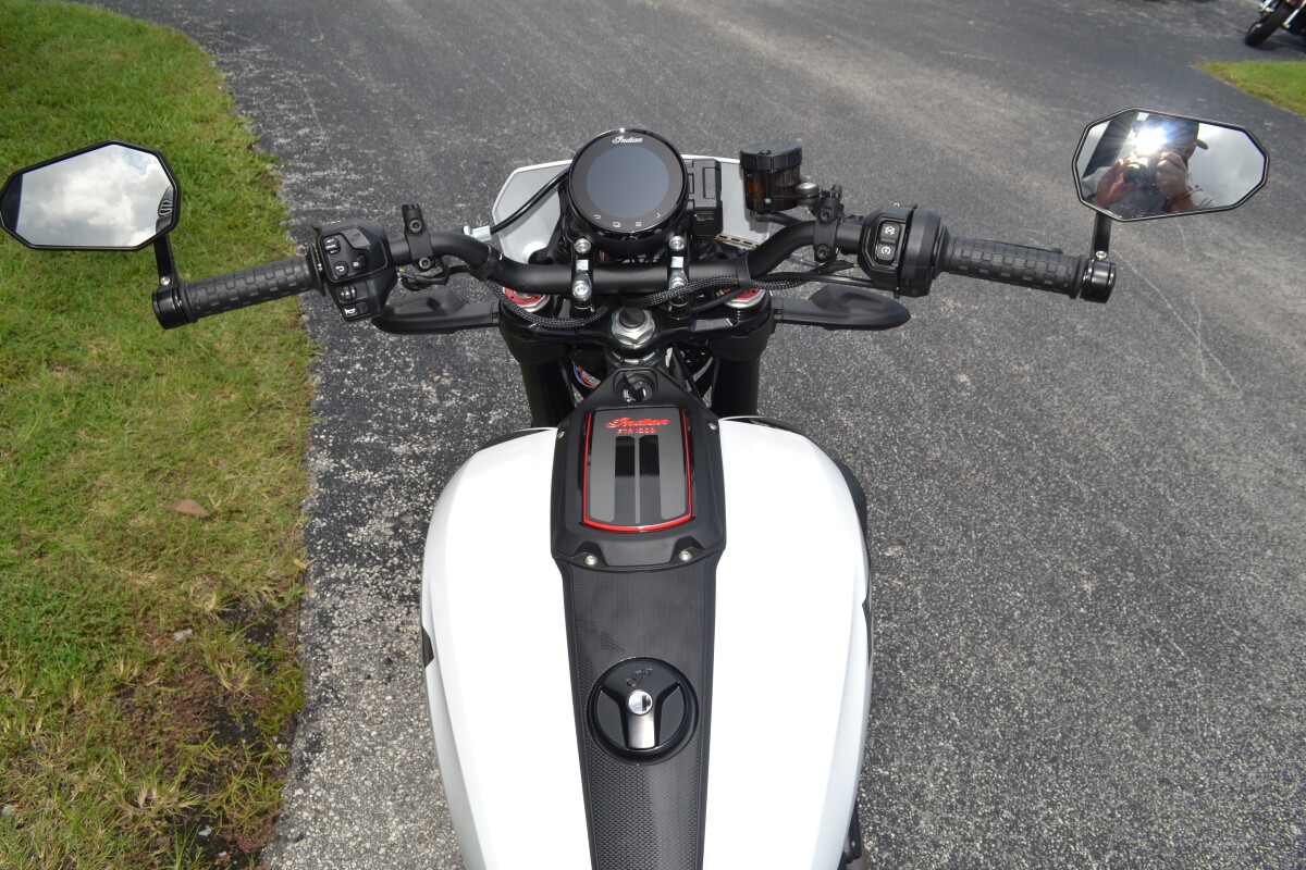 2023 Indian FTR Sport White Lightning / Indy Red - Photo 9