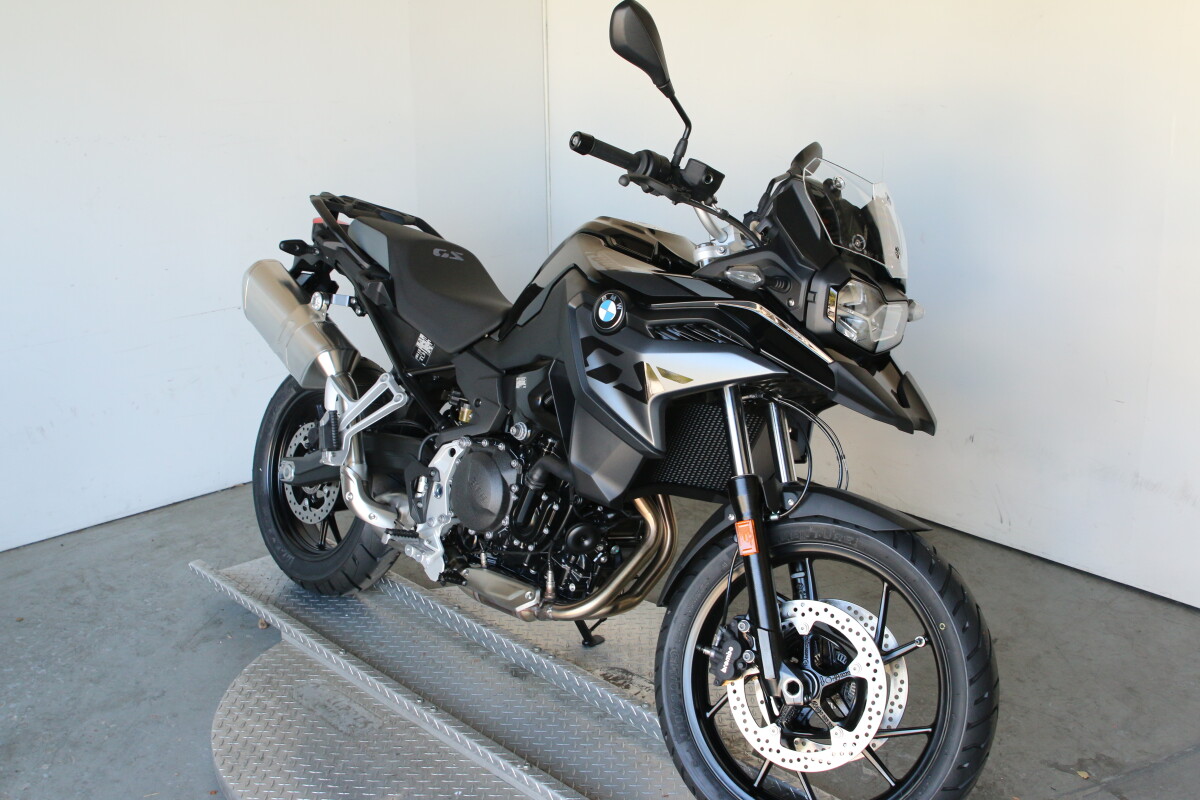 2025 BMW F 800 GS - Photo 2