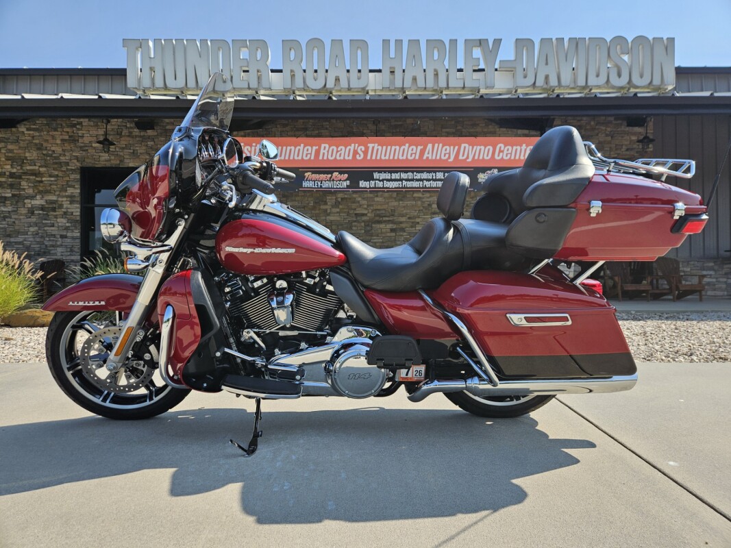 2021 Harley-Davidson Ultra Limited Billiard Red/Vivid Black — Black Finish