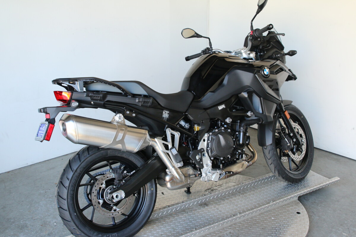 2025 BMW F 800 GS - Photo 3