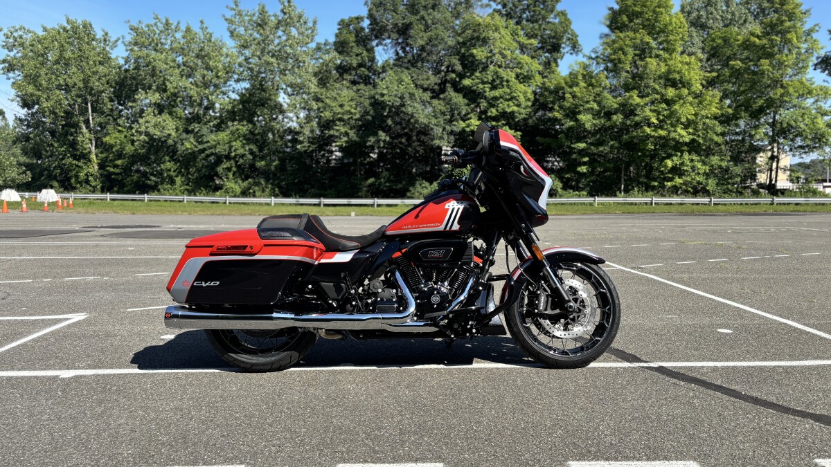 FLHXSE 2024 CVO Street Glide