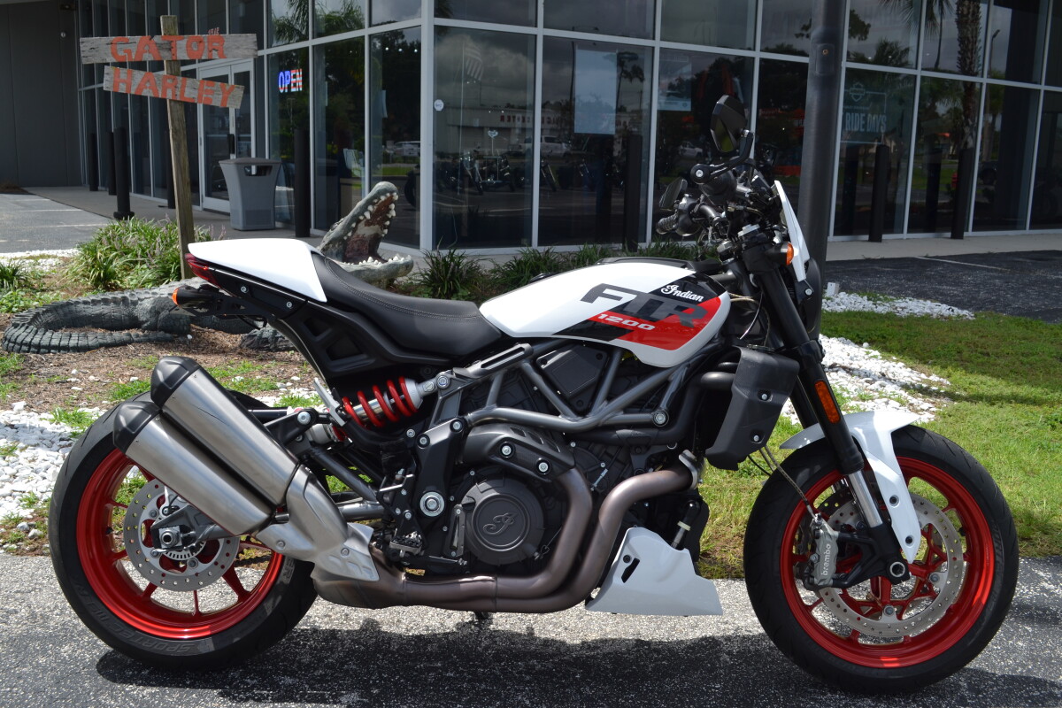 2023 Indian FTR Sport White Lightning / Indy Red