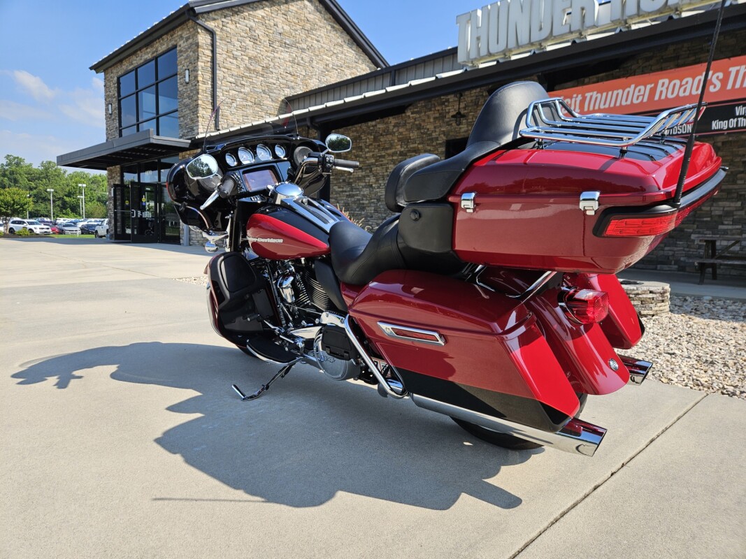 2021 Harley-Davidson Ultra Limited Billiard Red/Vivid Black — Black Finish - Photo 7