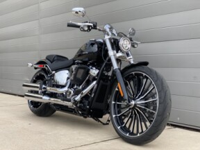 2025 Harley-Davidson® Breakout® thumb 3