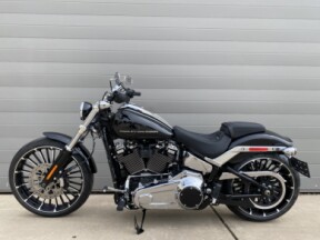 2025 Harley-Davidson® Breakout® thumb 1