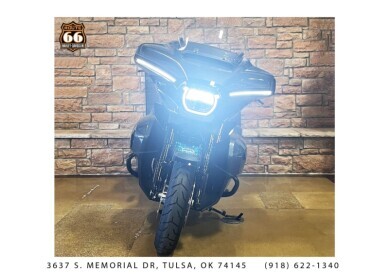 2025 Harley-Davidson Street Glide Ultra IRN HRSE MT/BLK W/ PINSTRIP - Photo 2