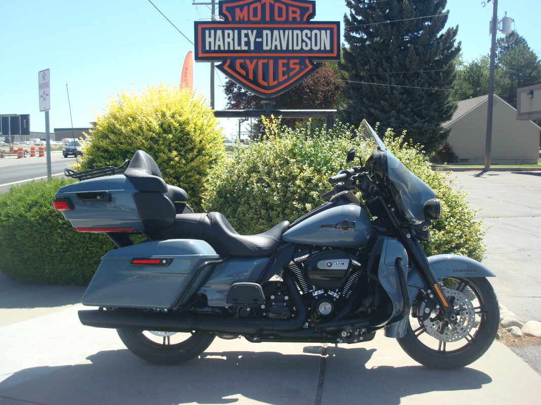 2024 Harley-Davidson Ultra Limited Sharkskin Blue