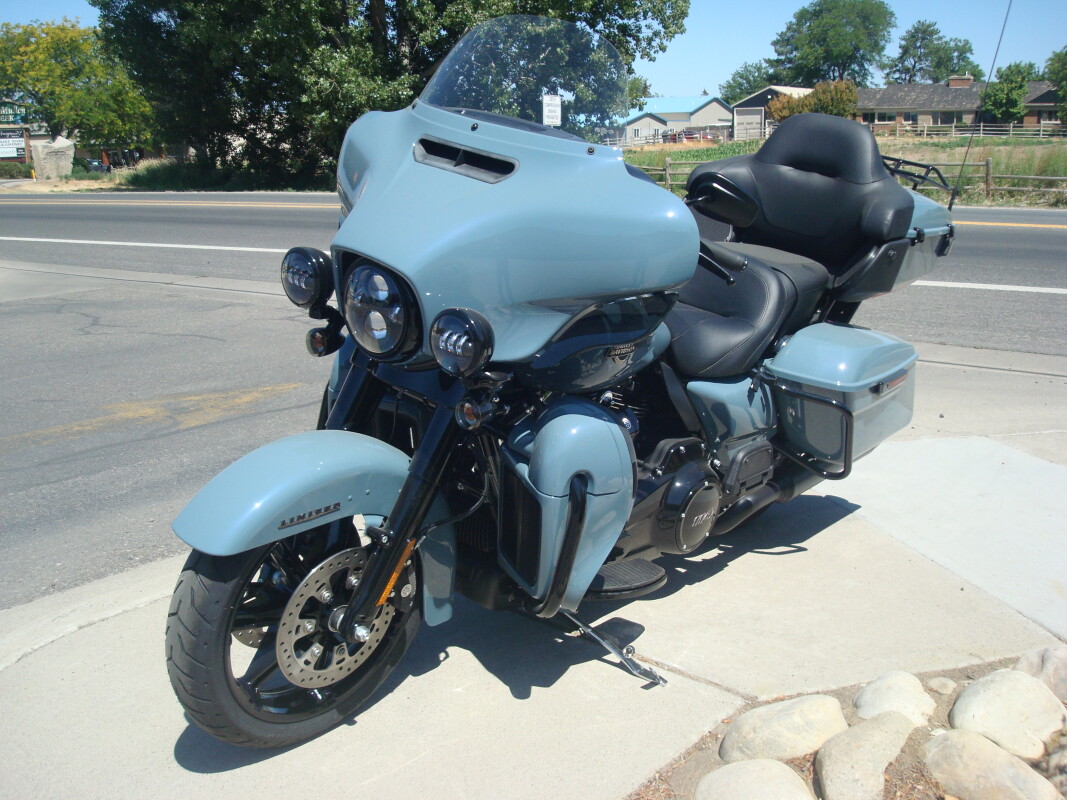 2024 Harley-Davidson Ultra Limited Sharkskin Blue - Photo 3