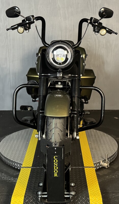 2018 Harley-Davidson Road King Special FLHRXS OLIVE GOLD - Photo 2