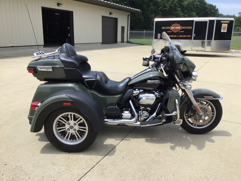 2021 FLHTCUTG Tri Glide® Ultra