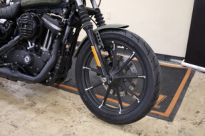 XL 883N 2021 Iron 883™ thumb 0