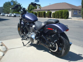 2025 Harley-Davidson® Street Bob® Purple Abyss Denim w/Cast Wheels thumb 0
