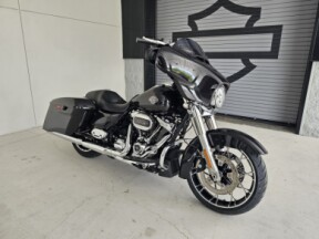 2021 Harley-Davidson® Street Glide® Special thumb 2