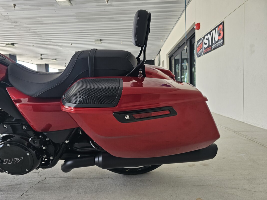 2025 Harley-Davidson Road Glide - Photo 9