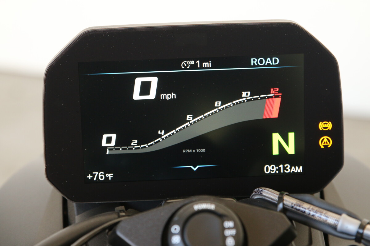 2025 BMW S 1000 R - Photo 8