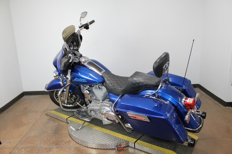 Harley-Davidson Electra Glide Standard 2009 FLHT 600239T FLAME BLUE PRL W/PINSTRIPE - Photo 6