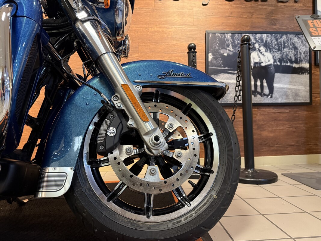 2014 H-D FLHTK Electra Glide Ultra Limited 103ci - Photo 2