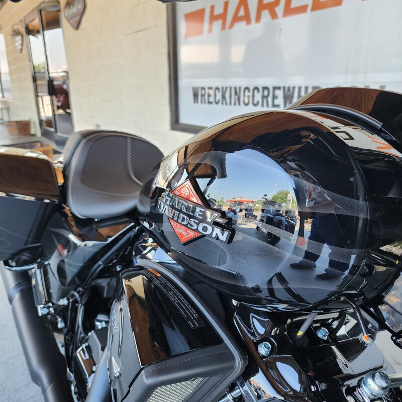 FLHX 2025 Street Glide - Photo 8