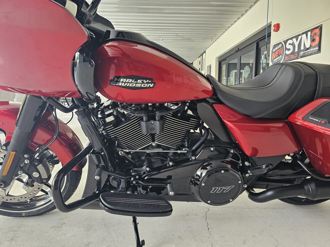 2025 Harley-Davidson Road Glide - Photo 8