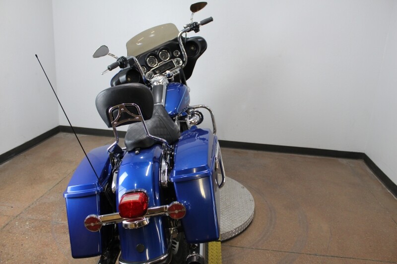 Harley-Davidson Electra Glide Standard 2009 FLHT 600239T FLAME BLUE PRL W/PINSTRIPE - Photo 7