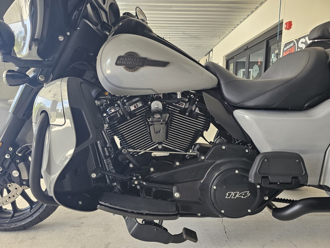 2025 Harley-Davidson Tri Glide Ultra - Photo 8