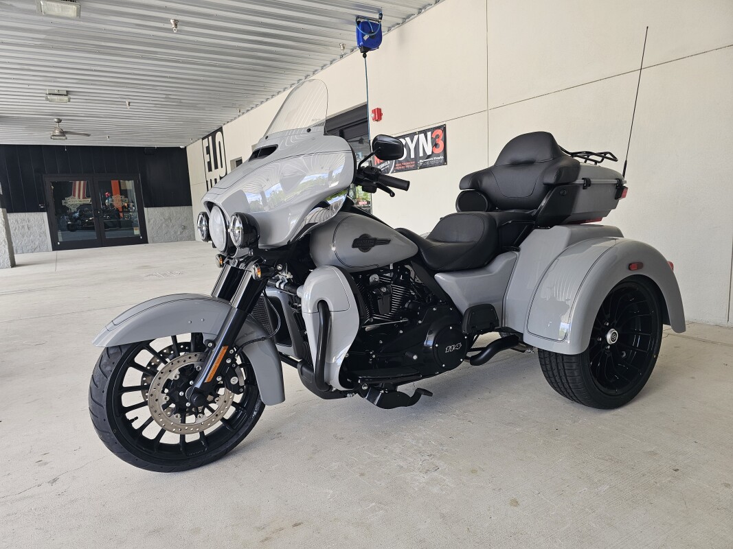 2025 Harley-Davidson Tri Glide Ultra - Photo 7