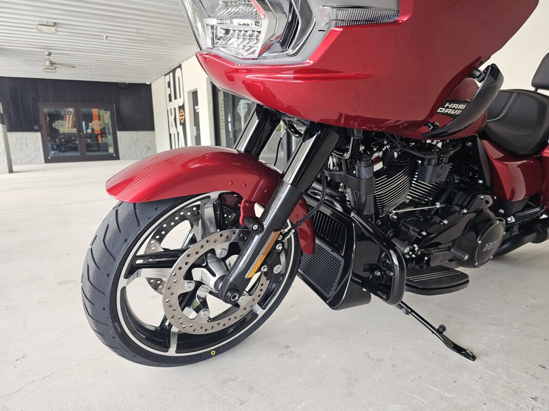 2025 Harley-Davidson Road Glide - Photo 6