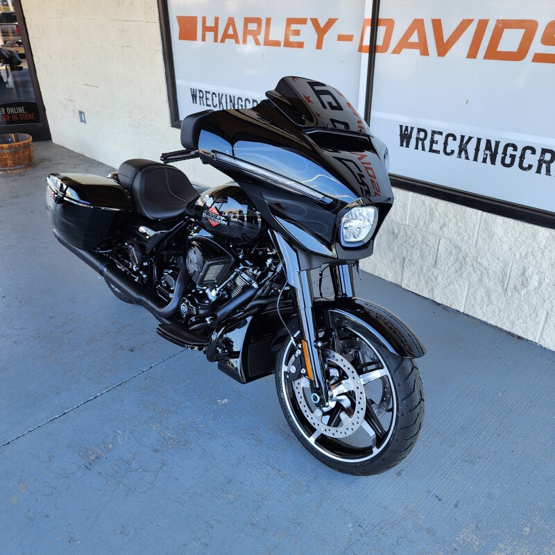 FLHX 2025 Street Glide - Photo 5