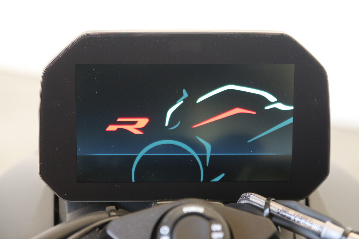 2025 BMW S 1000 R - Photo 7