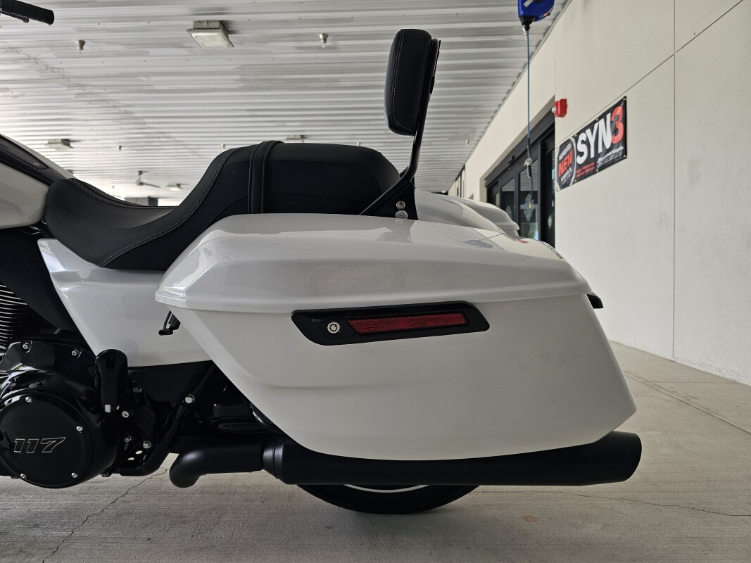 2025 Harley-Davidson Road Glide - Photo 9