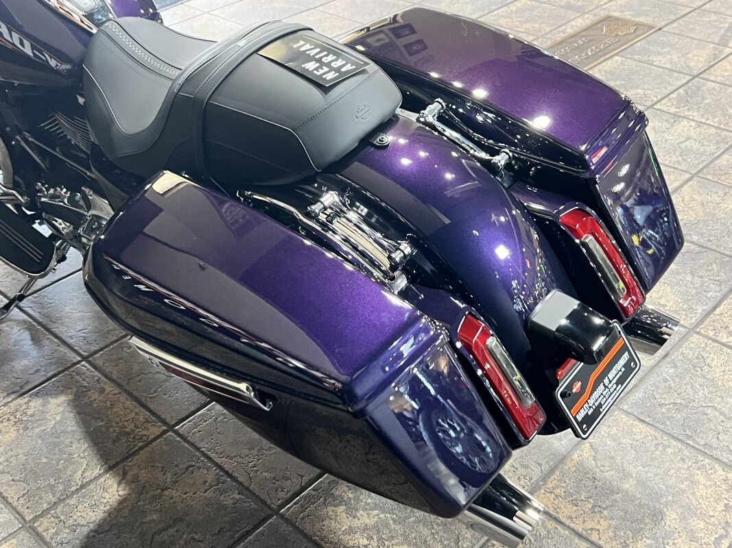 2025 Harley-Davidson Street Glide Mystic Shift - Photo 10